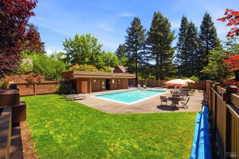 3306 Parker Hill Road Santa Rosa CA 95404