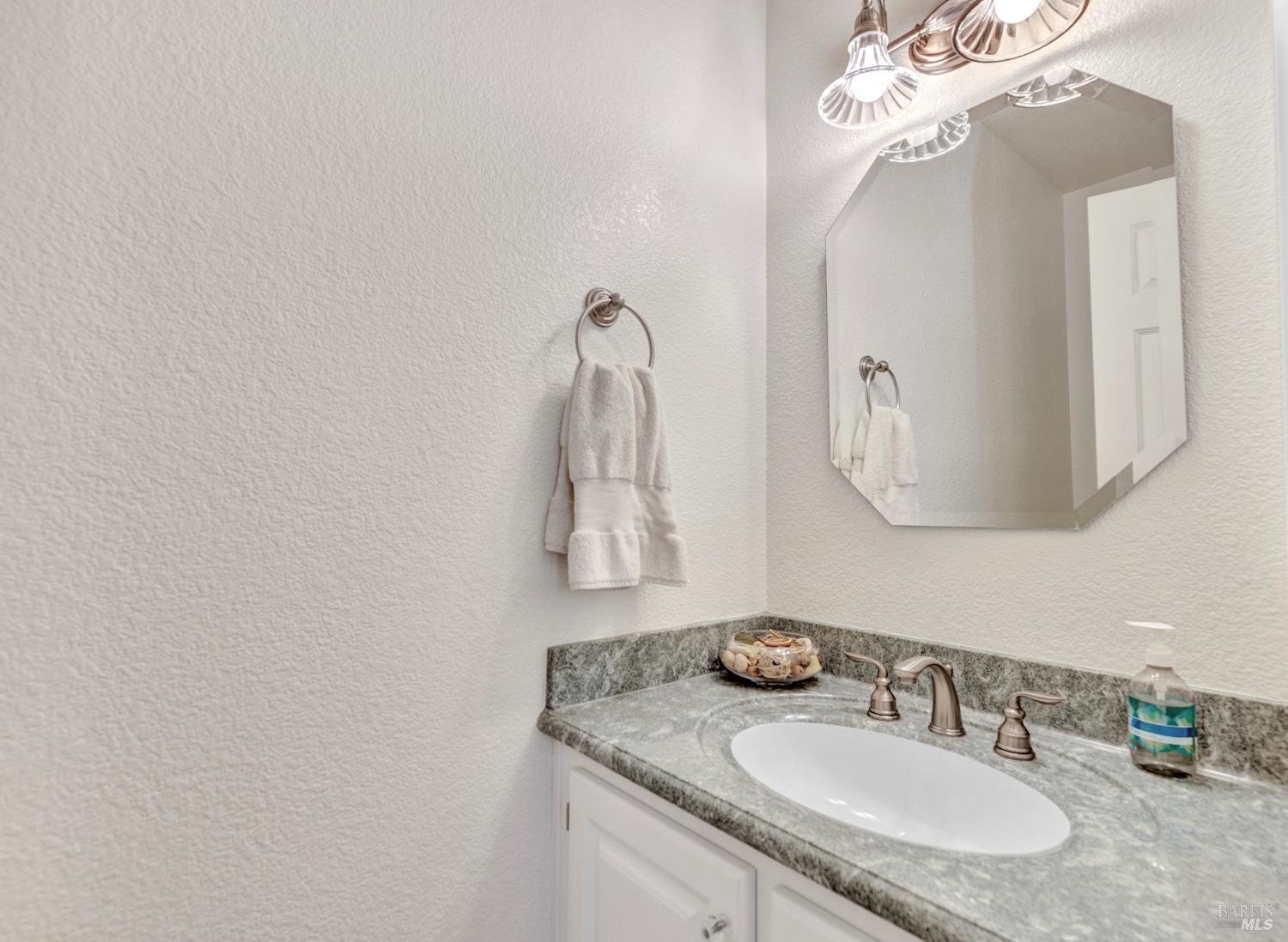 1770 London Drive Benicia CA 94510