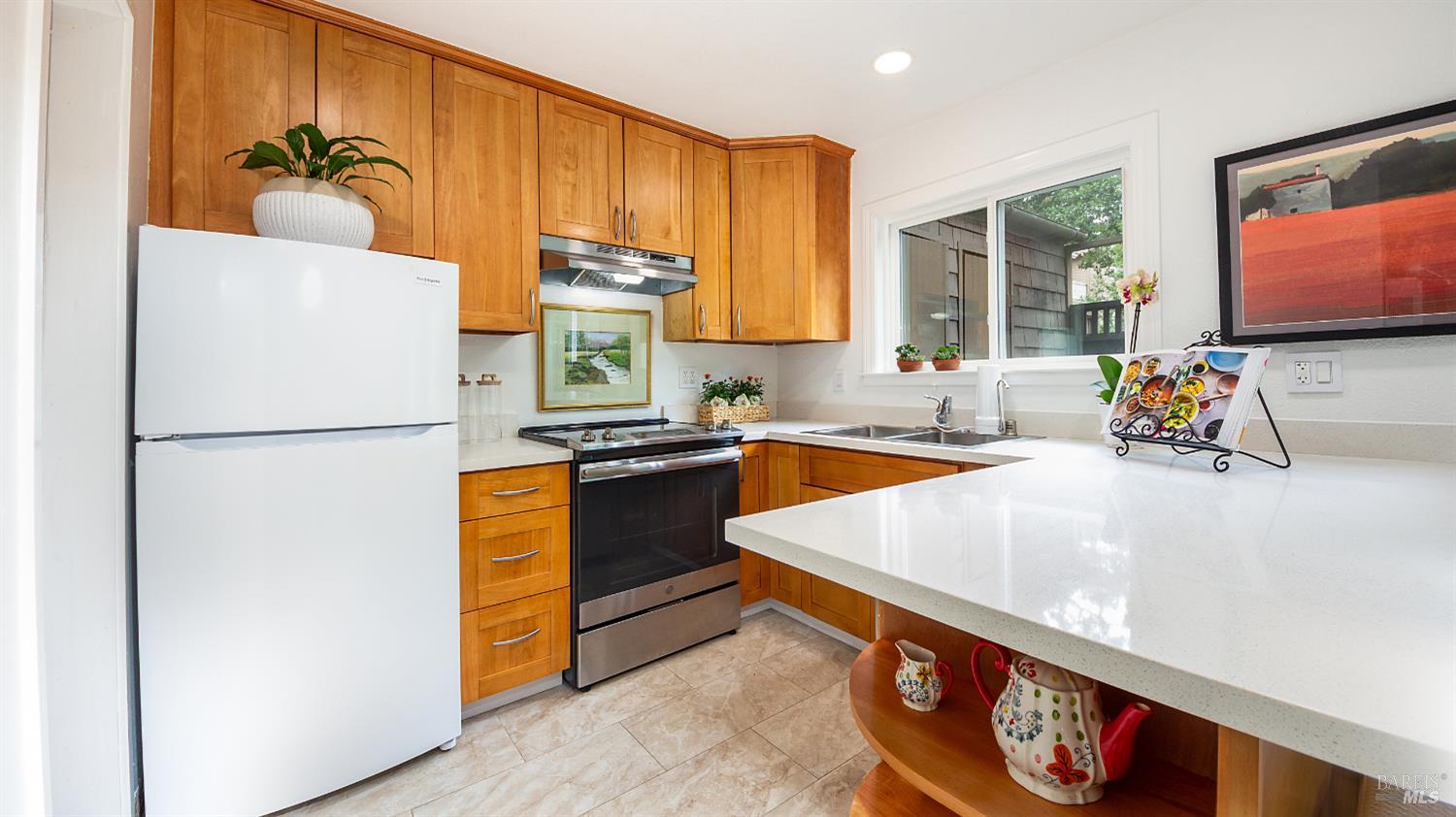 1411 Casa Buena Drive Corte Madera CA 94925