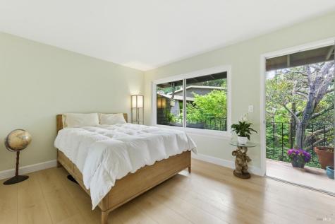 1411 Casa Buena Drive Corte Madera CA 94925