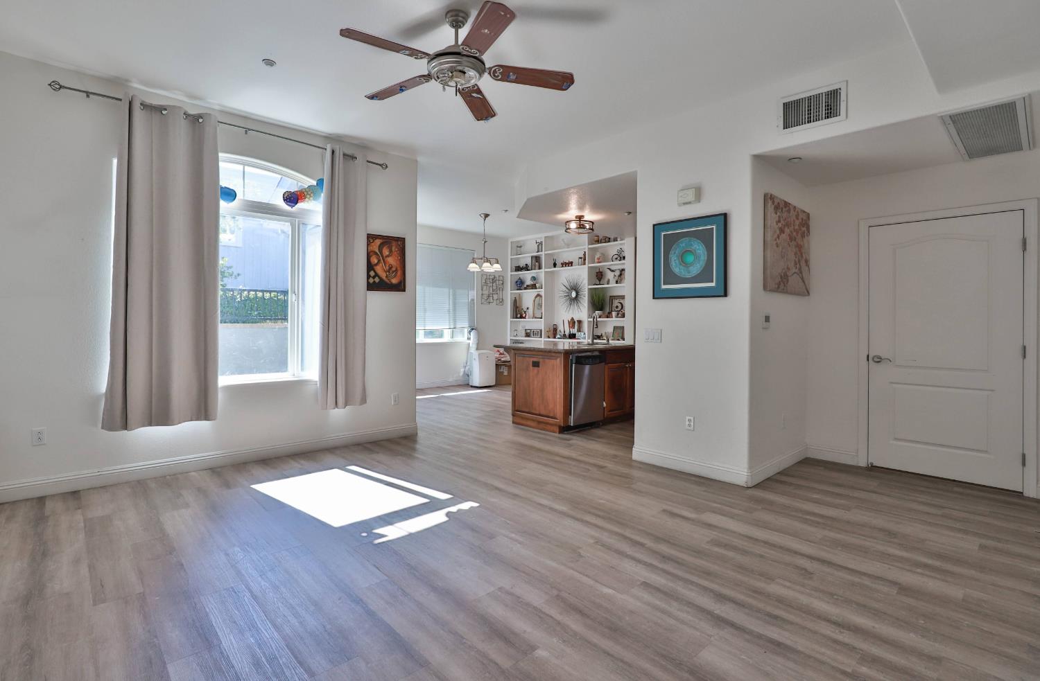 5132 El Camino Avenue Carmichael CA 95608