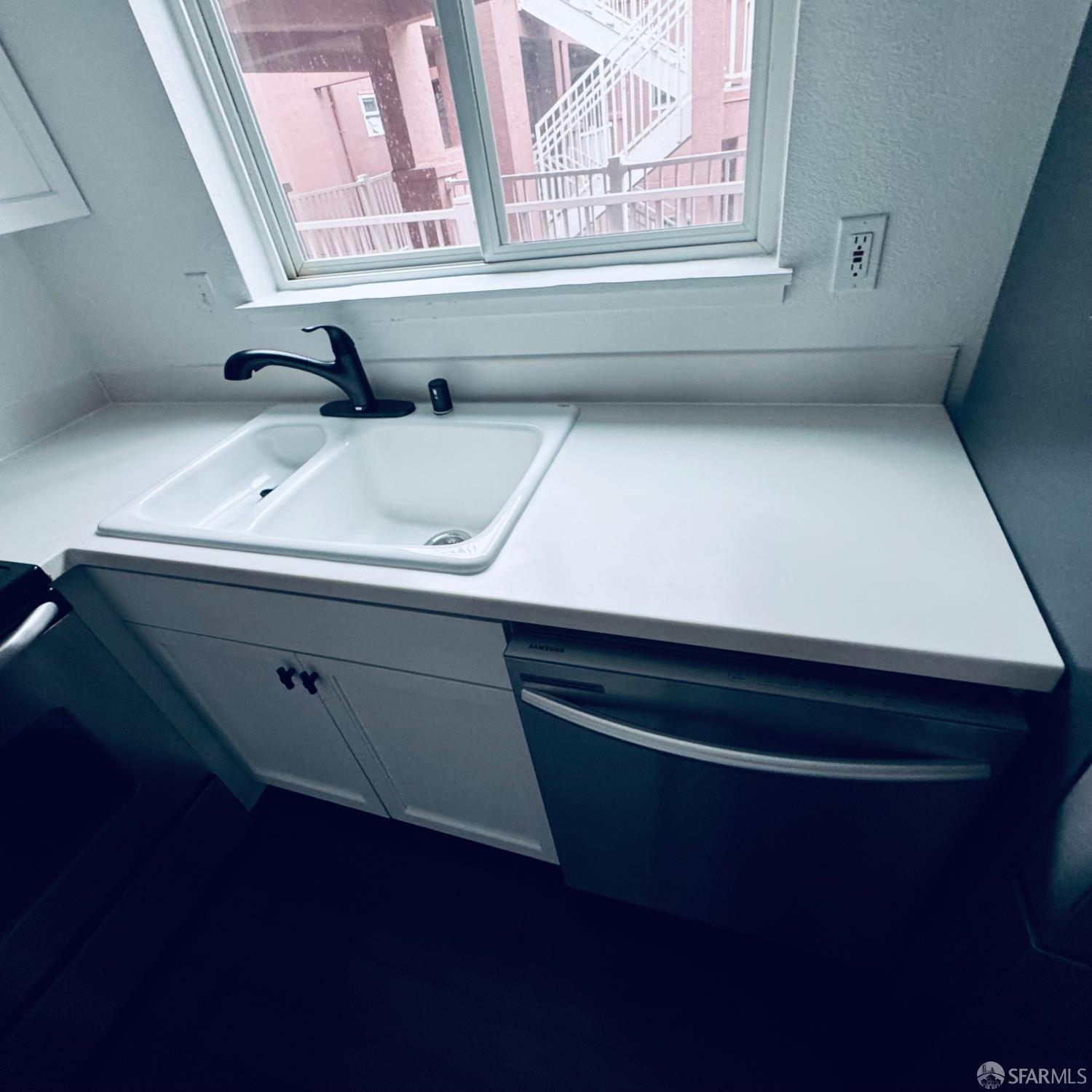 3885 Carter Drive South San Francisco CA 94080