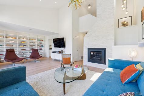1045 Susan Way Novato CA 94947