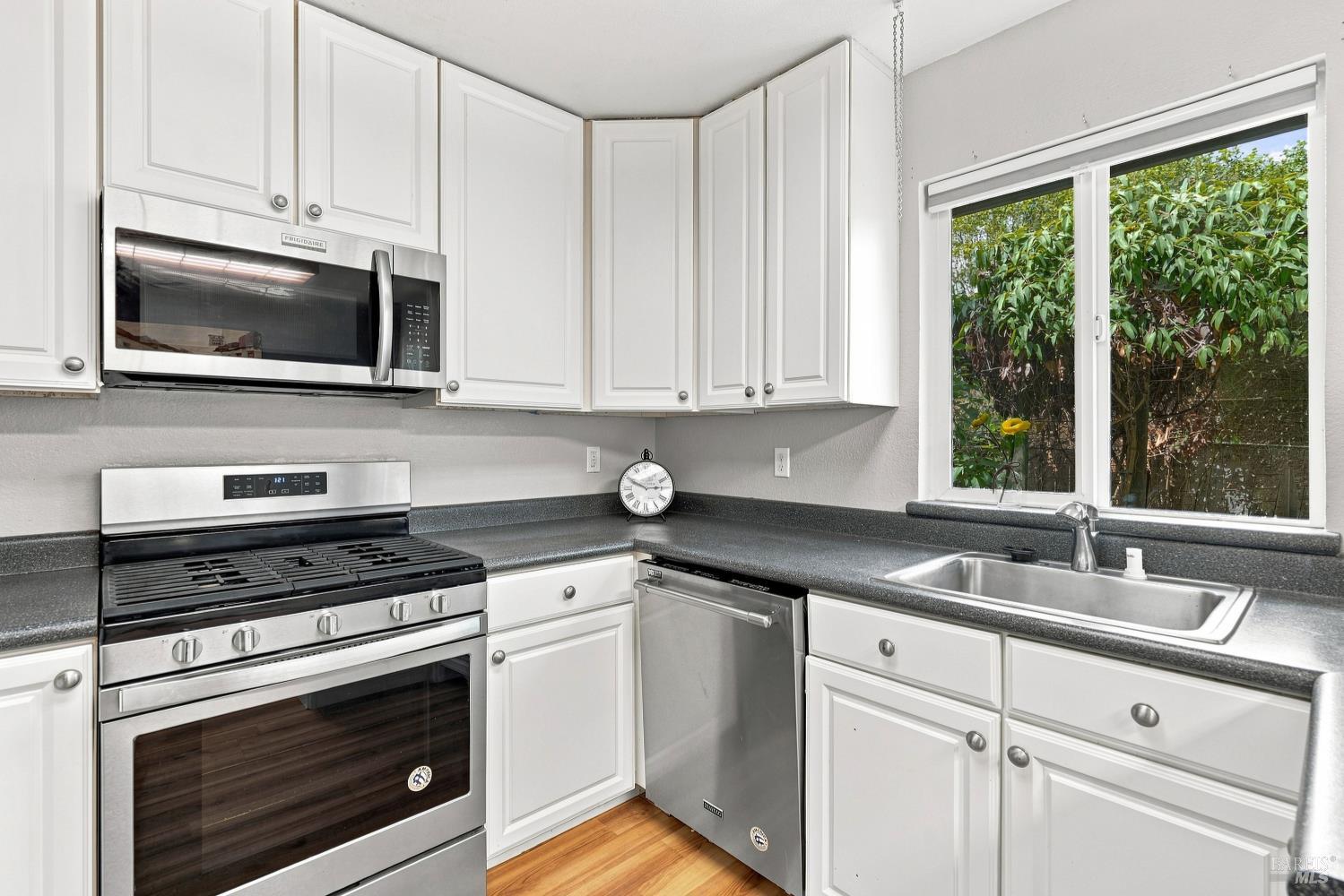 38 Meadowbrook Court Cotati CA 94931