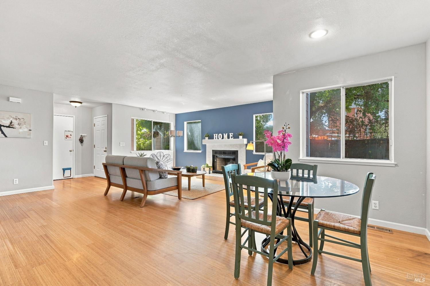 38 Meadowbrook Court Cotati CA 94931