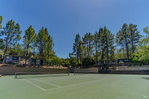 112 Surrey Lane San Rafael CA 94903