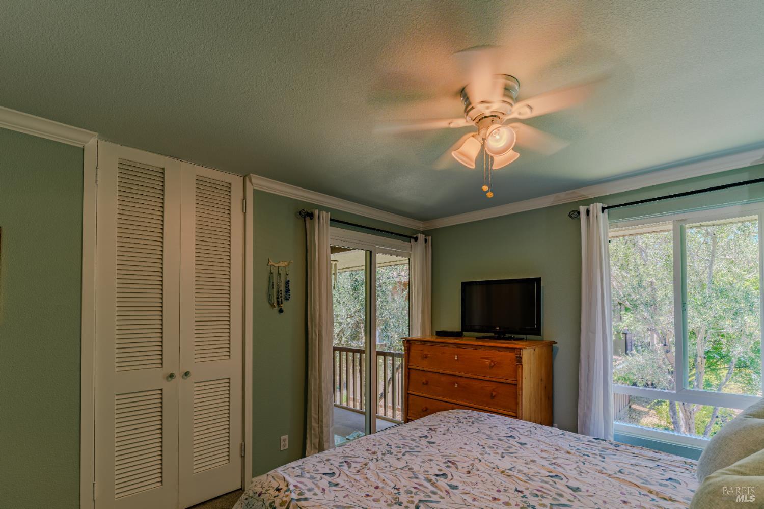 112 Surrey Lane San Rafael CA 94903