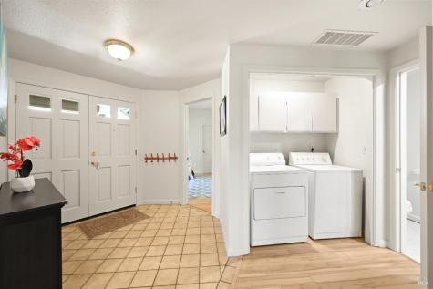 2111 Stonefield Lane Santa Rosa CA 95403