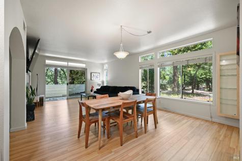 2111 Stonefield Lane Santa Rosa CA 95403