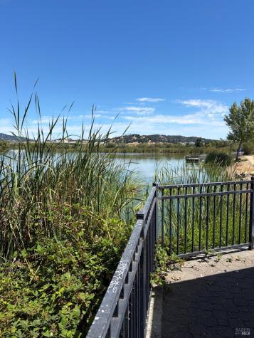 81 Scottsdale Way Novato CA 94947