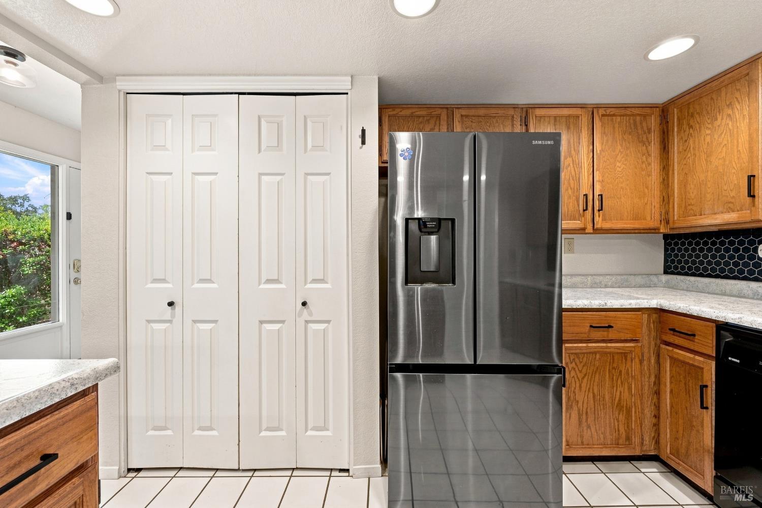 96 Firestone Way Santa Rosa CA 95409
