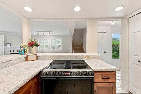 96 Firestone Way Santa Rosa CA 95409