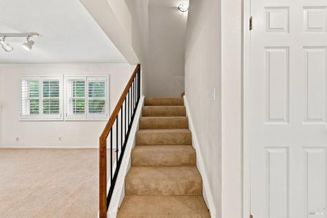96 Firestone Way Santa Rosa CA 95409