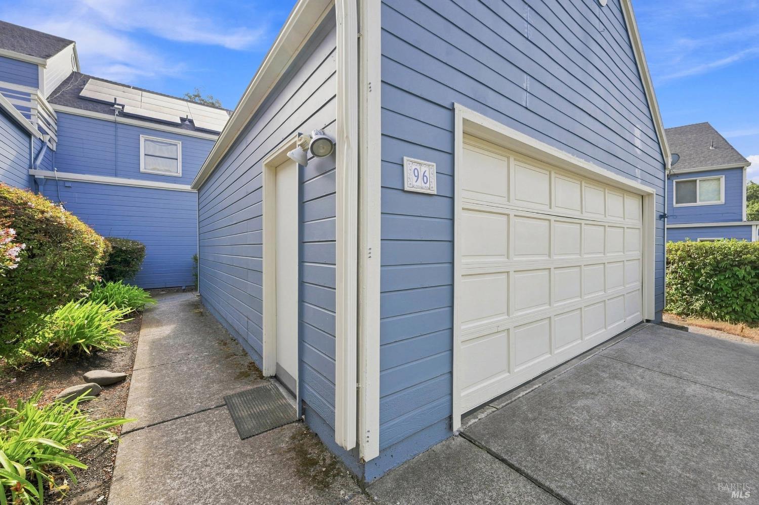 96 Firestone Way Santa Rosa CA 95409
