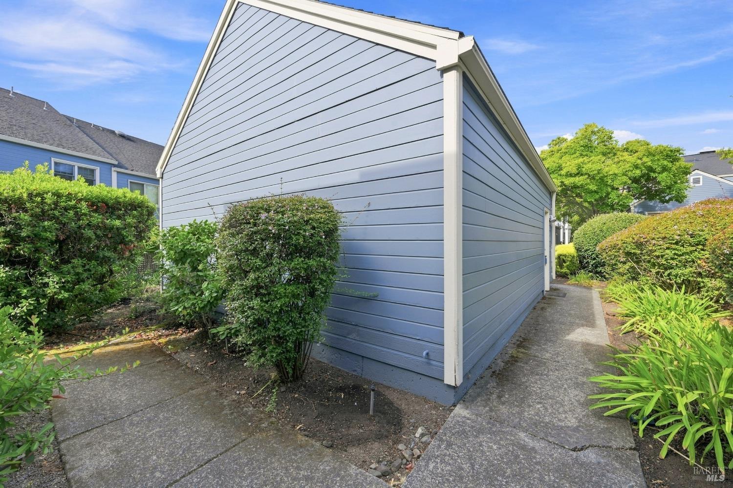 96 Firestone Way Santa Rosa CA 95409