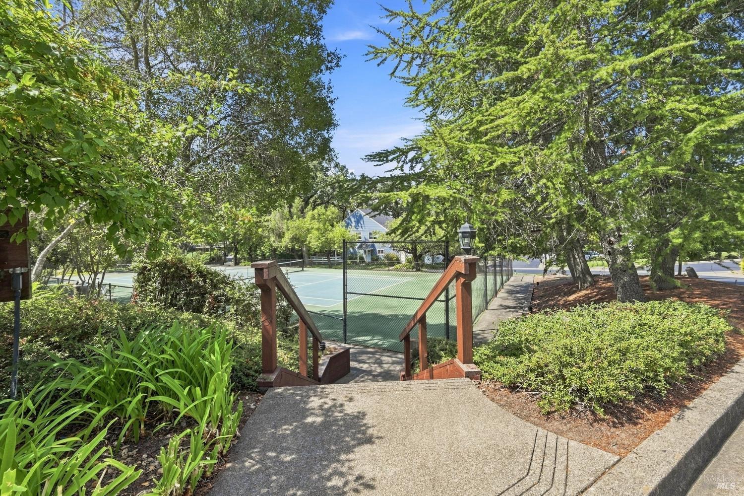 96 Firestone Way Santa Rosa CA 95409