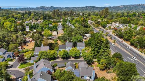 96 Firestone Way Santa Rosa CA 95409