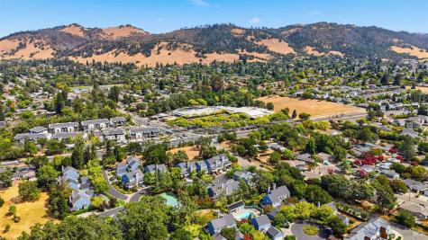 96 Firestone Way Santa Rosa CA 95409