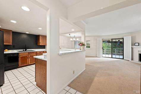 96 Firestone Way Santa Rosa CA 95409
