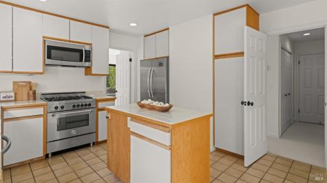 12 Drakes View Circle Greenbrae CA 94904