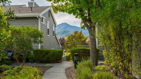 12 Drakes View Circle Greenbrae CA 94904