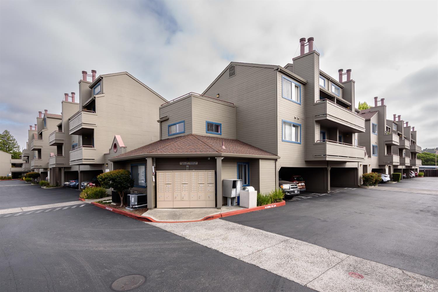 222 Seagull Row Novato CA 94945