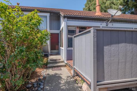 5064 Country Club Drive Rohnert Park CA 94928