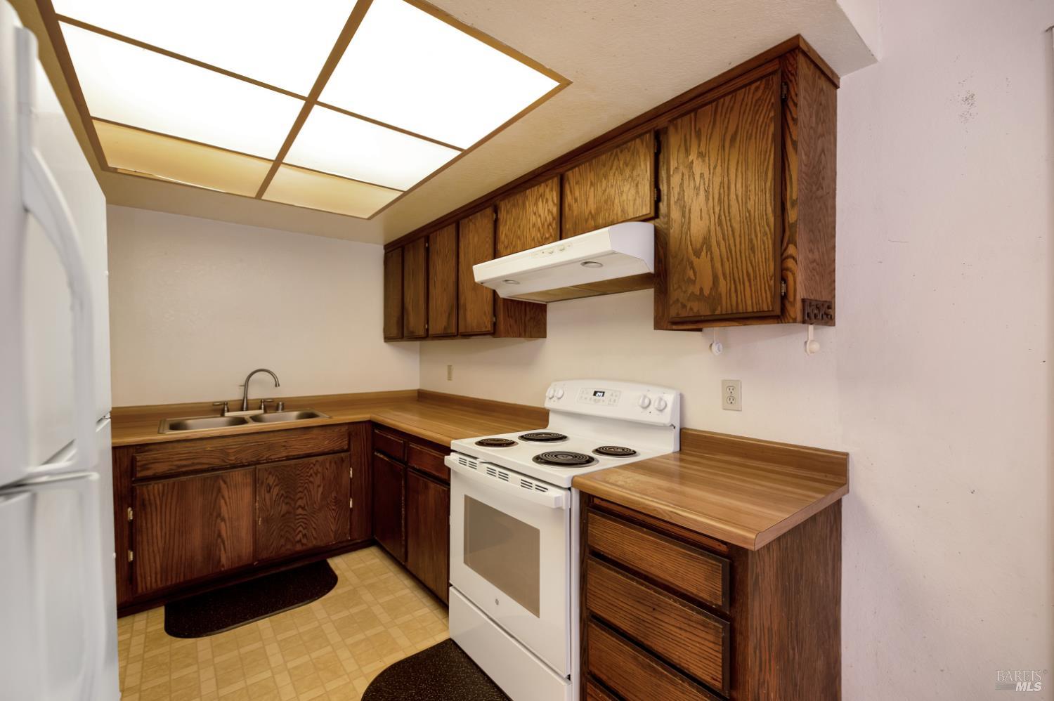 5064 Country Club Drive Rohnert Park CA 94928