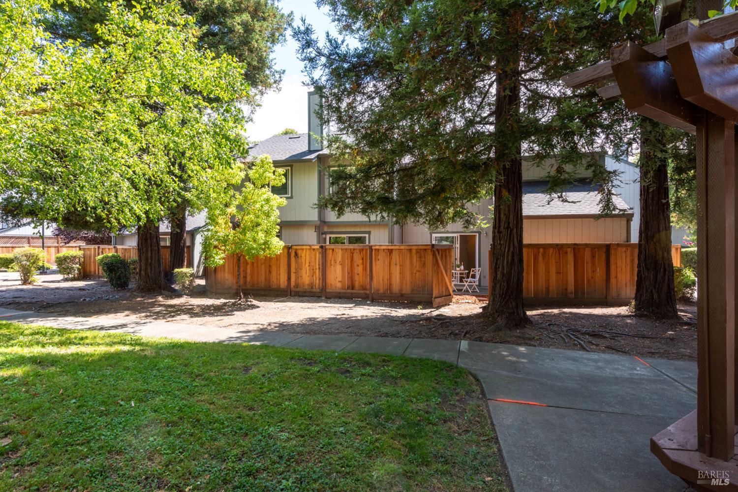 2317 Cross Avenue Santa Rosa CA 95401