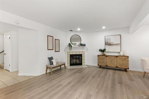 2317 Cross Avenue Santa Rosa CA 95401