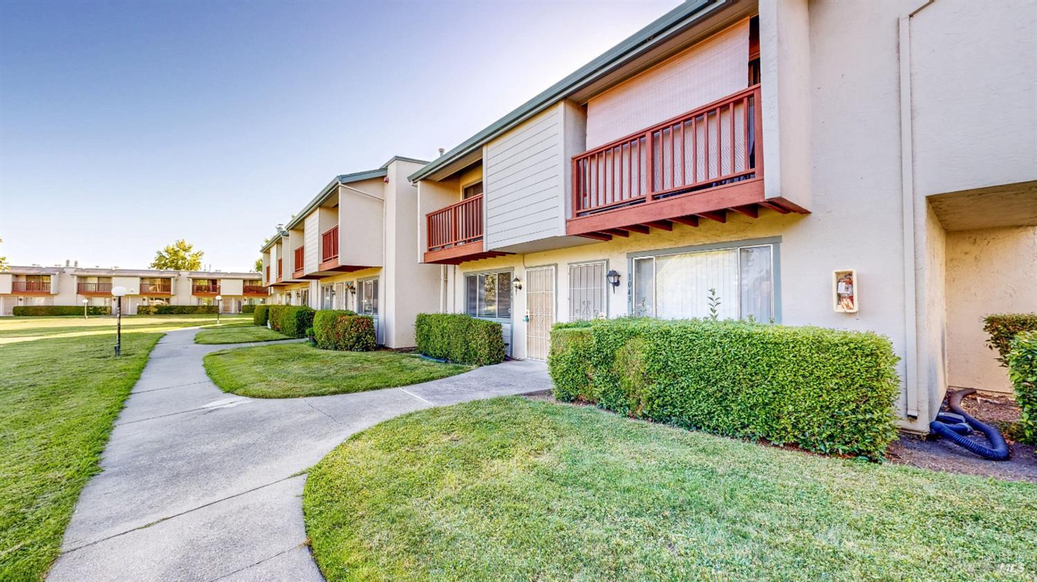 1041 Golf Course Drive Rohnert Park CA 94928
