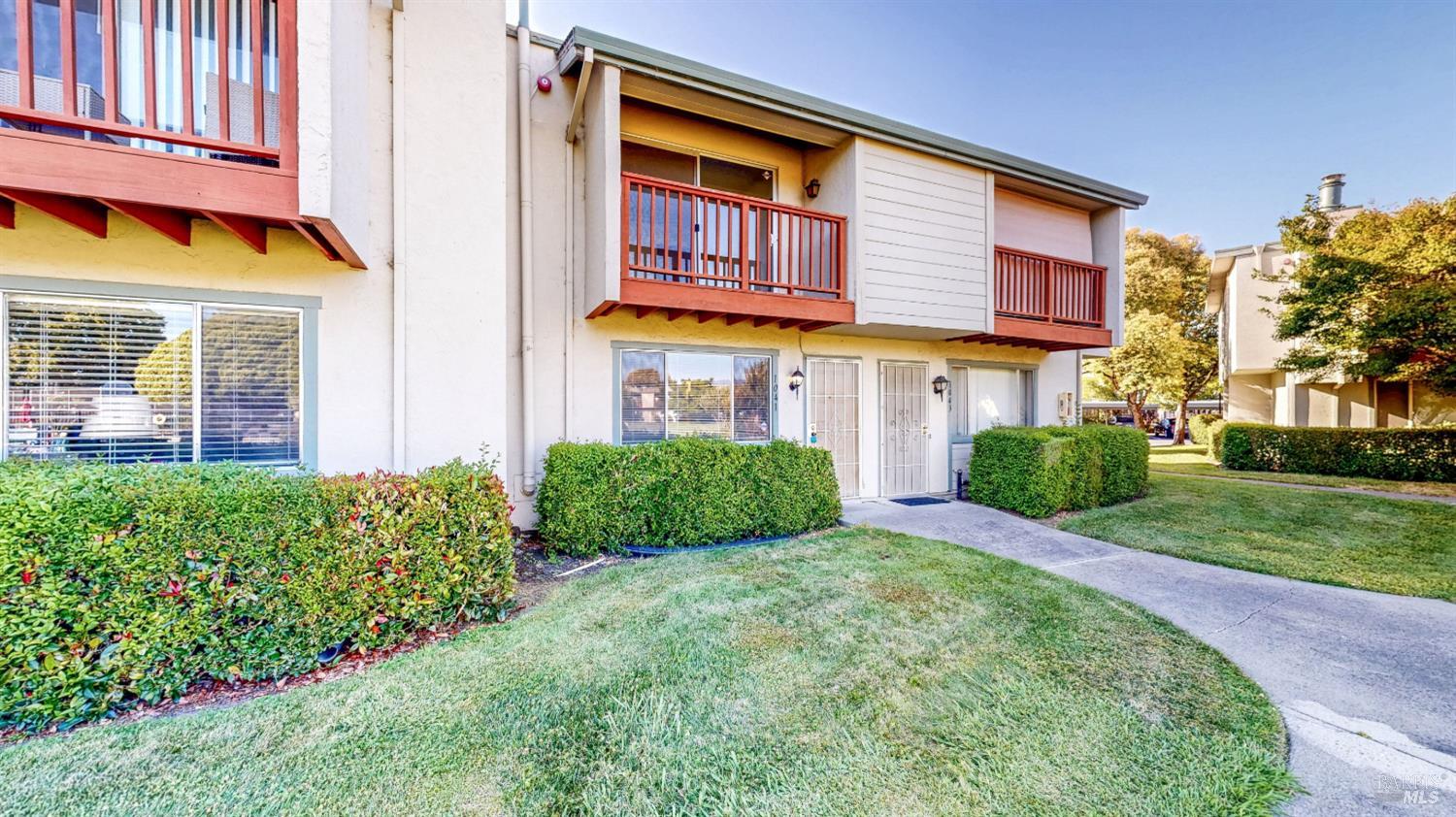 1041 Golf Course Drive Rohnert Park CA 94928
