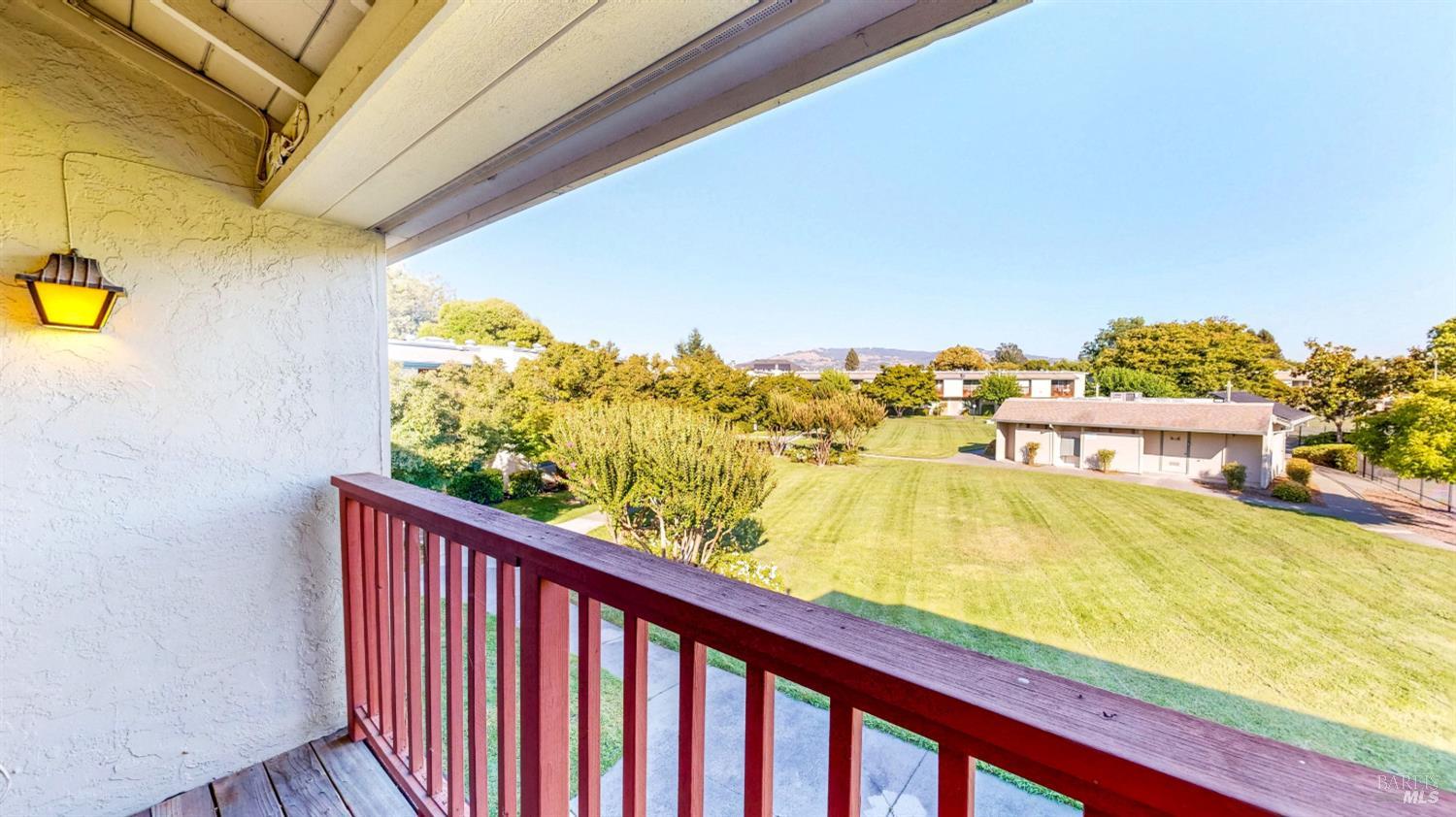 1041 Golf Course Drive Rohnert Park CA 94928
