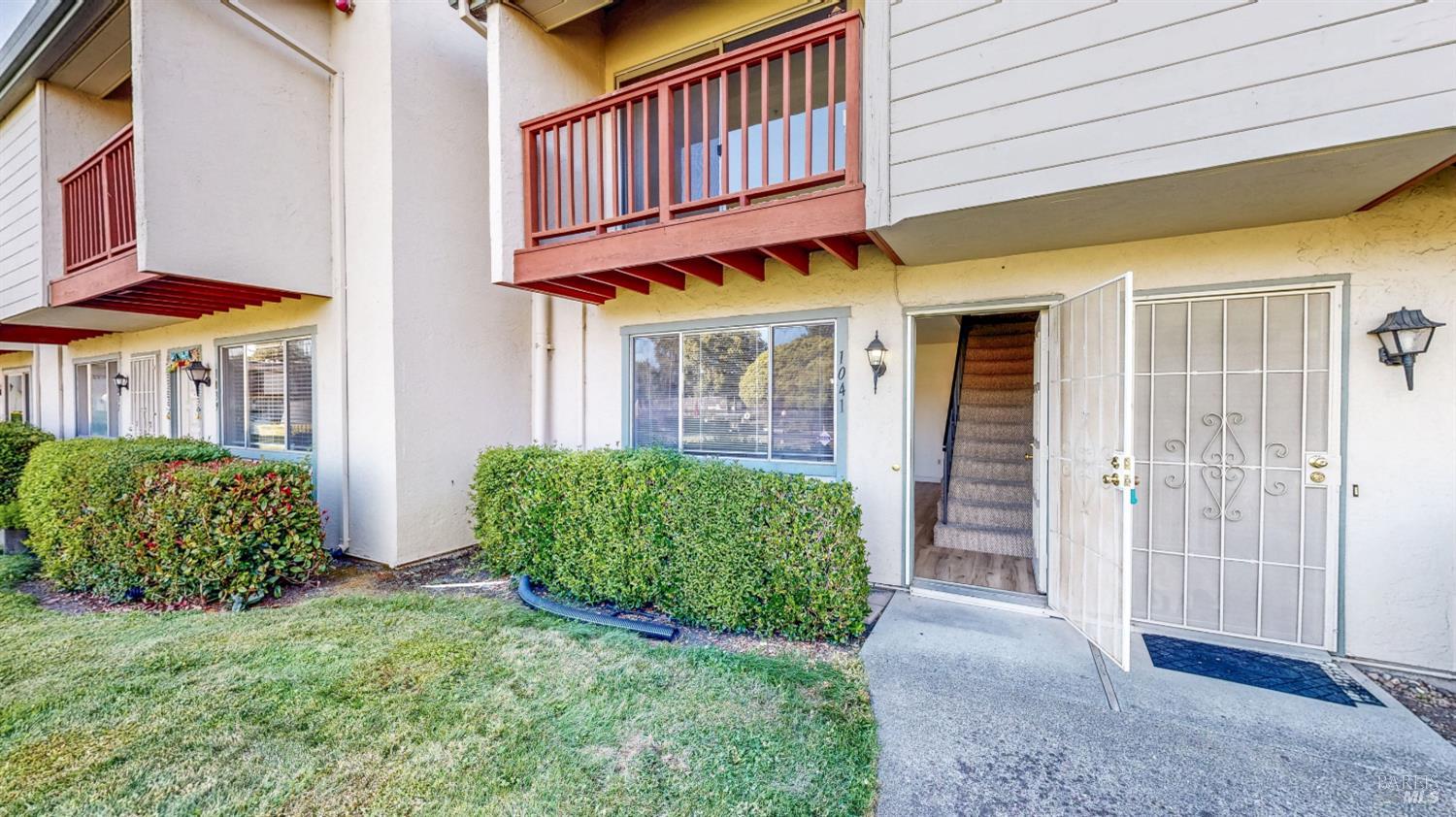 1041 Golf Course Drive Rohnert Park CA 94928