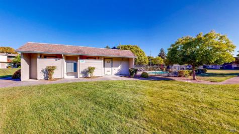 1041 Golf Course Drive Rohnert Park CA 94928