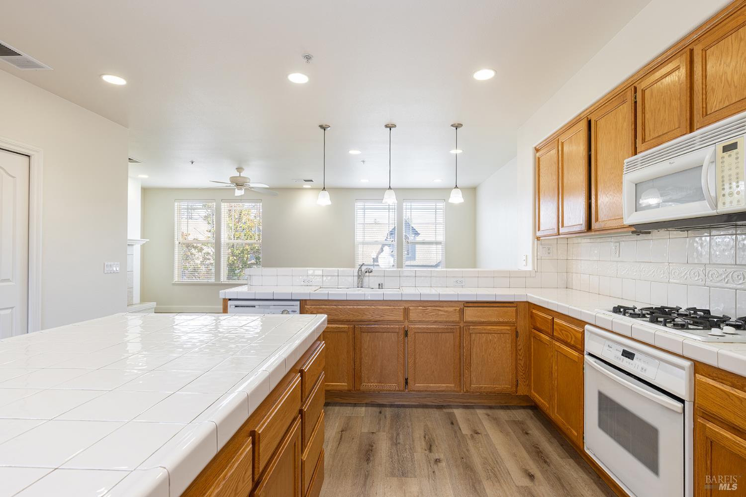 31 Johnson Street Windsor CA 95492