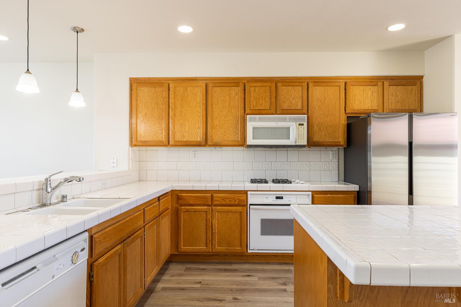 31 Johnson Street Windsor CA 95492