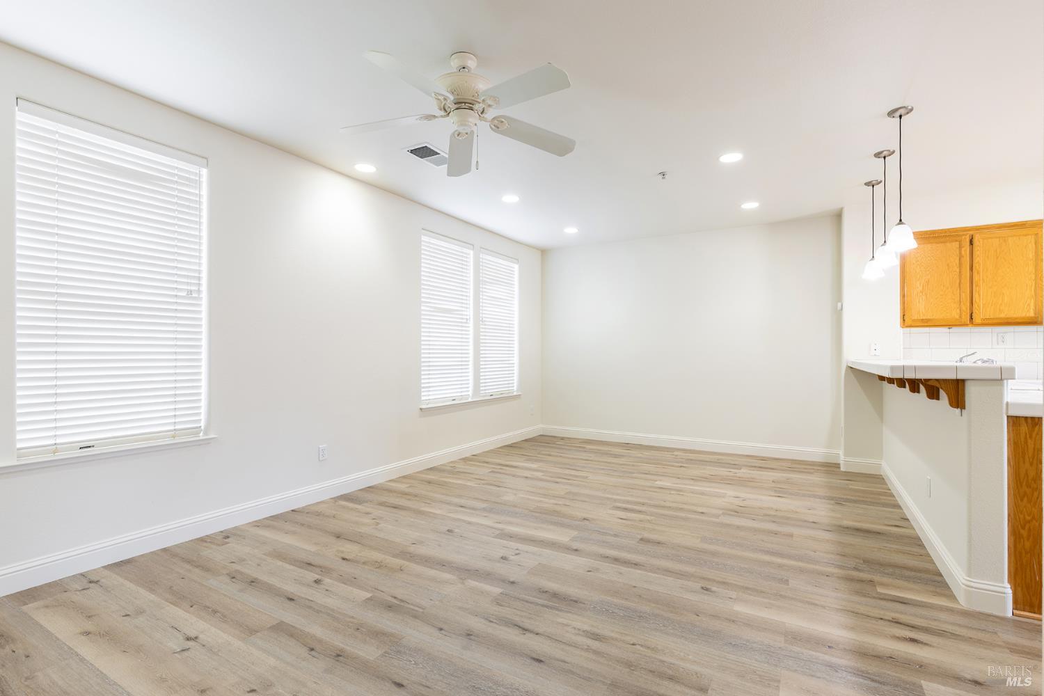 31 Johnson Street Windsor CA 95492