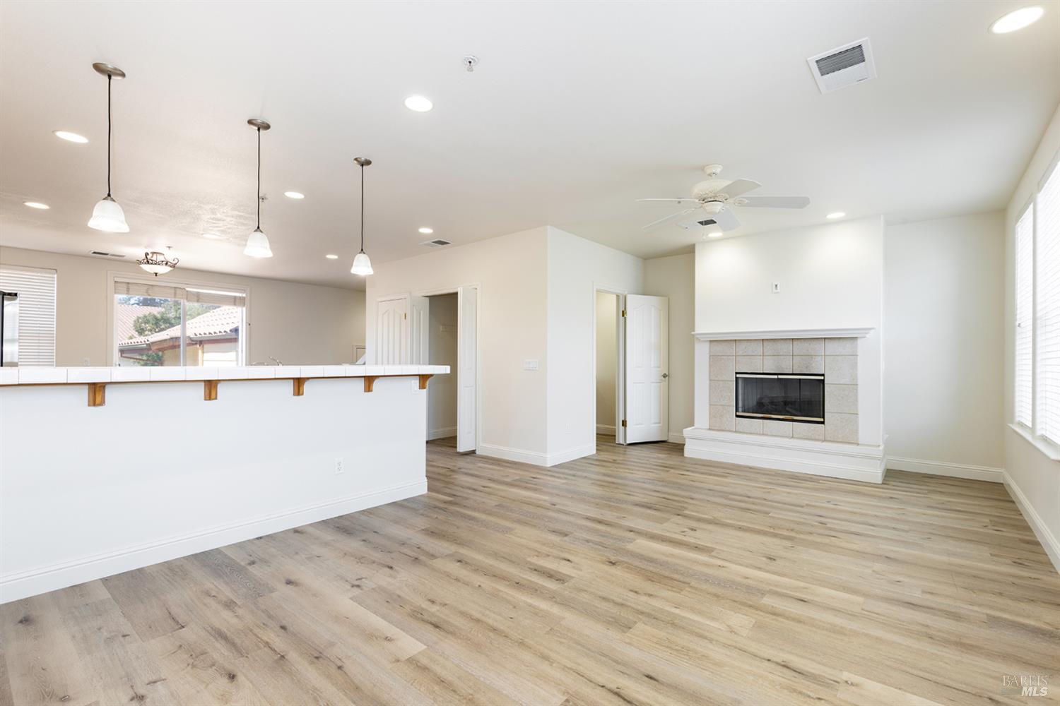 31 Johnson Street Windsor CA 95492