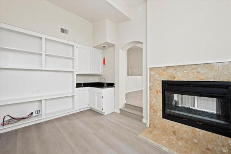 2004 Stonefield Lane Santa Rosa CA 95403