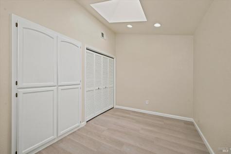 2004 Stonefield Lane Santa Rosa CA 95403