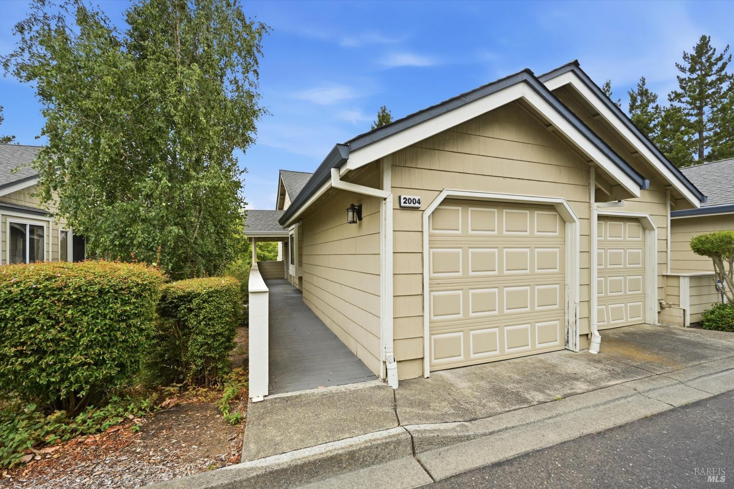 2004 Stonefield Lane Santa Rosa CA 95403