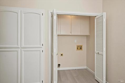 2004 Stonefield Lane Santa Rosa CA 95403