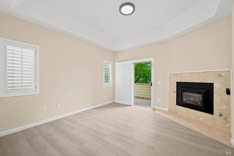 2004 Stonefield Lane Santa Rosa CA 95403