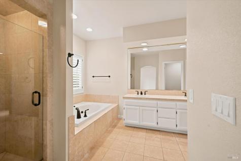 2004 Stonefield Lane Santa Rosa CA 95403
