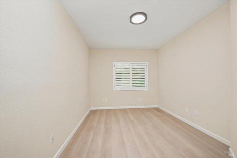 2004 Stonefield Lane Santa Rosa CA 95403