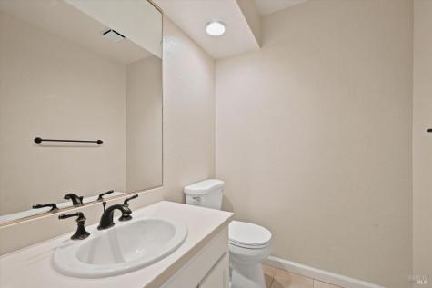 2004 Stonefield Lane Santa Rosa CA 95403