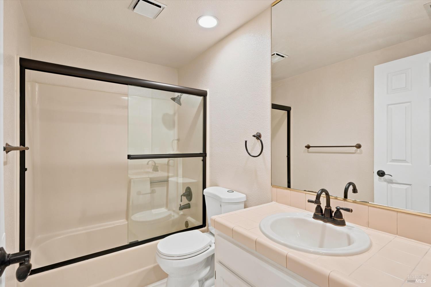 2004 Stonefield Lane Santa Rosa CA 95403