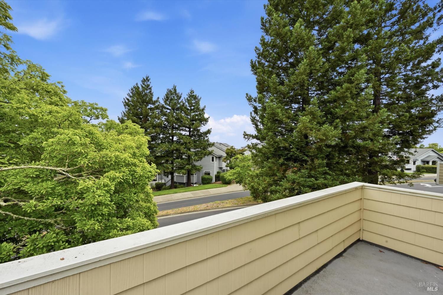 2004 Stonefield Lane Santa Rosa CA 95403