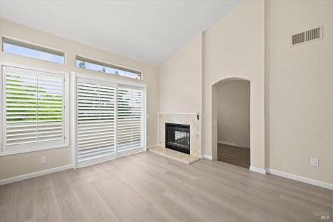 2004 Stonefield Lane Santa Rosa CA 95403